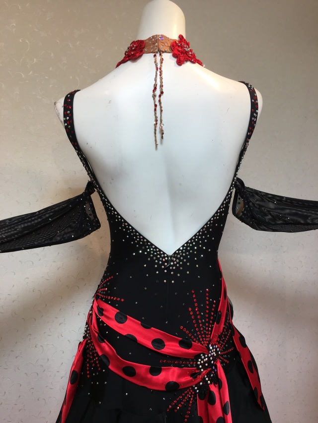 社交ダンス用マーメイドドレス 黒と青　チャコット　Mサイズ 楽天市場】社交ダンス サイズ S M L XL 2XL ラテン衣装 モダン