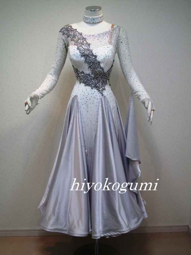 M1101 クリスアン製　白グレースタンダードドレス