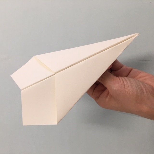 紙ヒコーキの専門紙はバガスがおすすめです