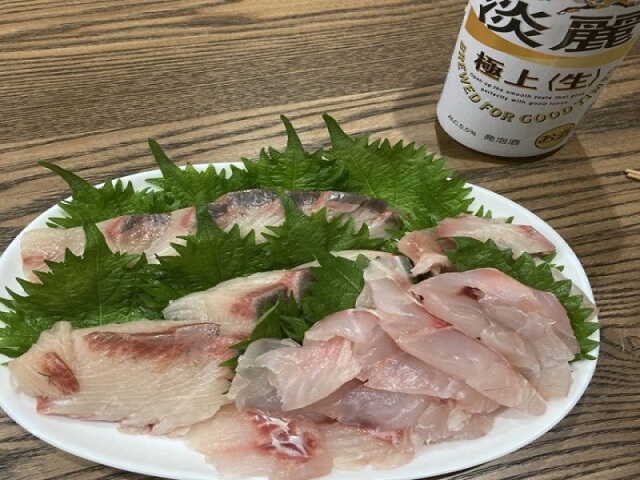 刺身用のブリパックです