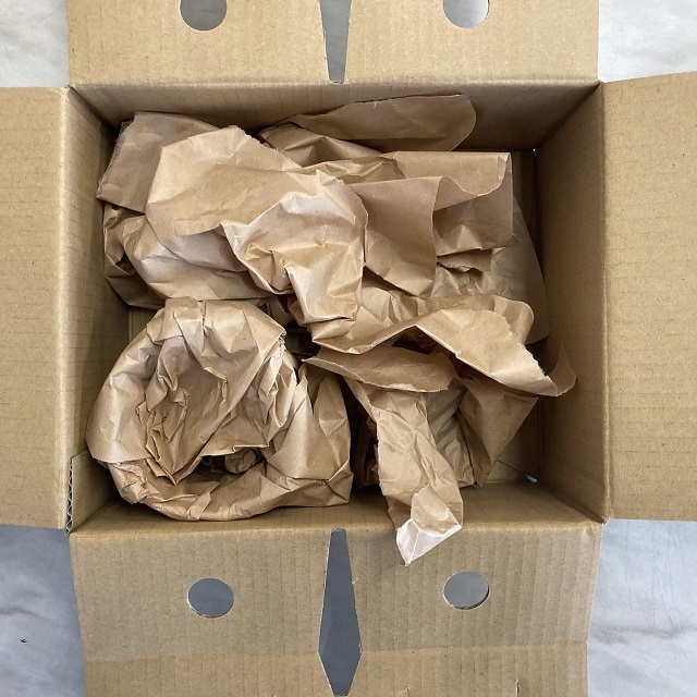 包装紙です 茶色の包装紙緩衝材というで使用する両更クラフト紙の販売直販通販は