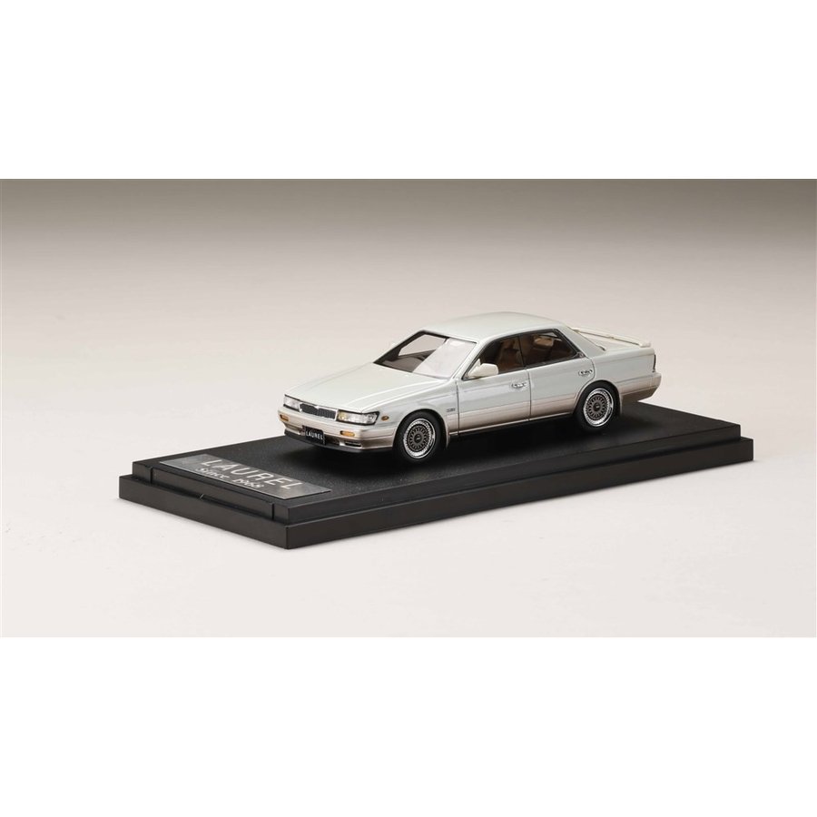 MARK43 1/43 ニッサン ローレル ターボ メダリスト クラブ S C33 カスタムバージョン ホワイトパールツートン 完成品ミニカー PM43103SWS