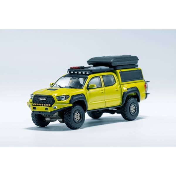 1/64 トヨタ タコマ オフロード仕様 左ハンドル仕様 完成品ミニカー KS045-168