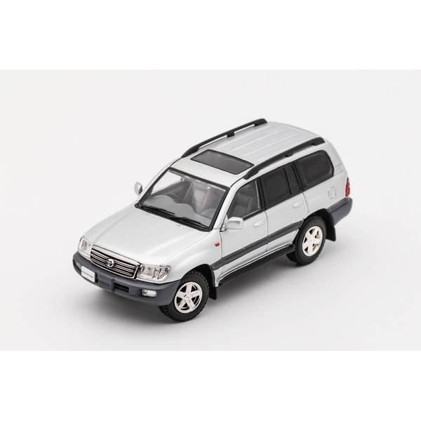 1/64 トヨタ ランドクルーザー100 右ハンドル仕様 シルバー 完成品ミニカー KS023-381