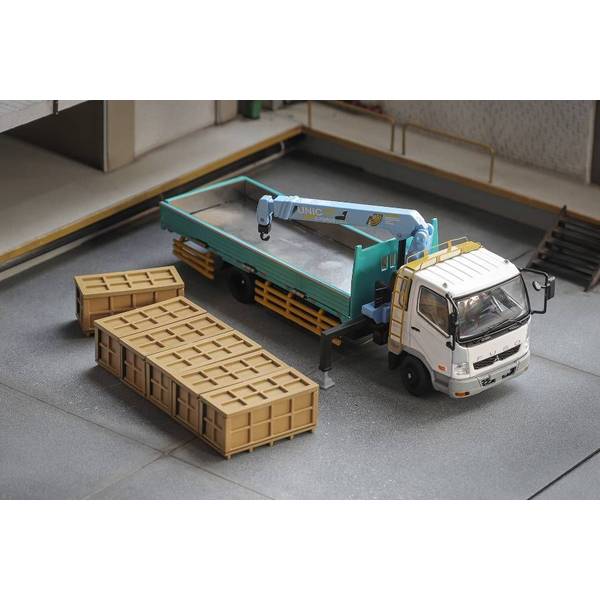 1/64 ミツビシ ふそう ファイター 1024 クレーン付き ホワイト/グリーン 完成品ミニカー KS082-488