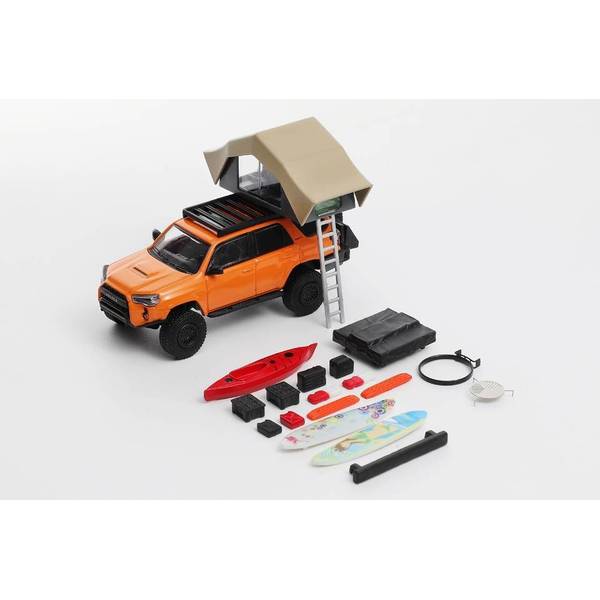 1/64 トヨタ 4Runner TRD PRO Overland 左ハンドル仕様 アクセサリー付 オレンジ 完成品ミニカー KS080-535