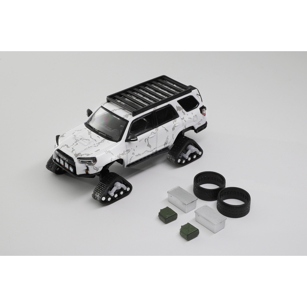 1/64 トヨタ 4ランナー wide-body Prerunner 左ハンドル仕様 スキーバージョン ホワイト