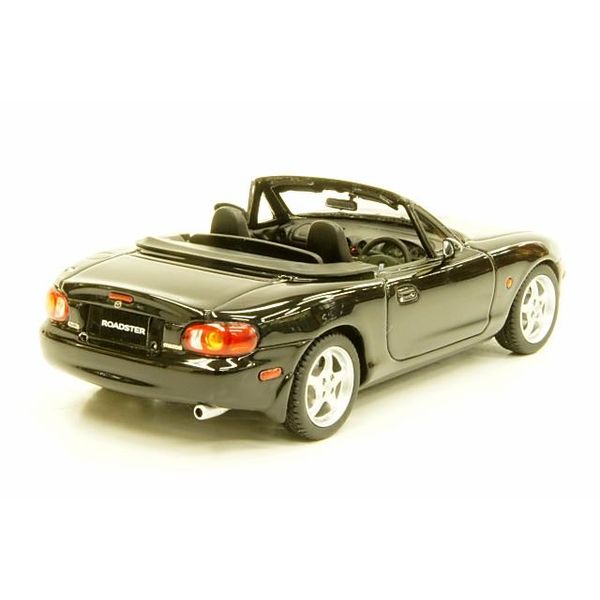 1/43 マツダ ロードスター NB8C RS 1998 ブリリアントブラック