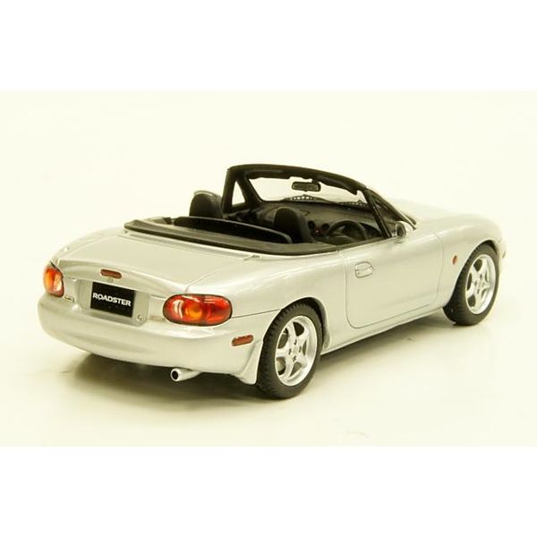 1/43 マツダ ロードスター NB8C RS 1998 ハイライトシルバーメタリック