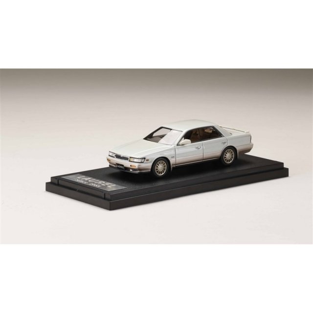 MARK43 1/43 ニッサン ローレル ターボ メダリスト クラブ S C33 ホワイトパールツートン 完成品ミニカー PM43103WS