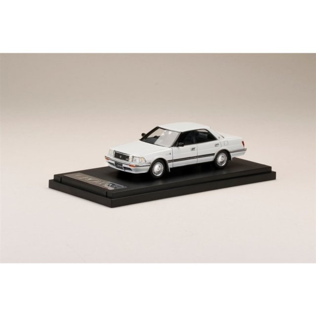 MARK43 1/43 トヨタ クラウン 3000 アスリート L MS135 スーパーホワイト IV 完成品ミニカー PM43135W