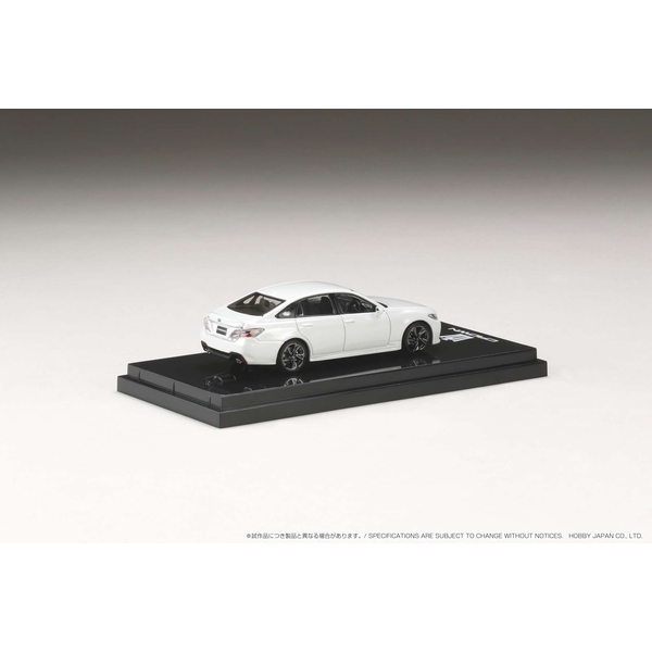 1/64 トヨタ クラウン HYBRID 2.5 RS リミテッド ホワイトパールクリスタルシャイン