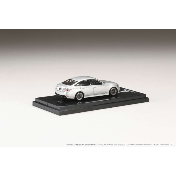 1/64 トヨタ クラウン 2.0 RS カスタムバージョン シルバーメタリック