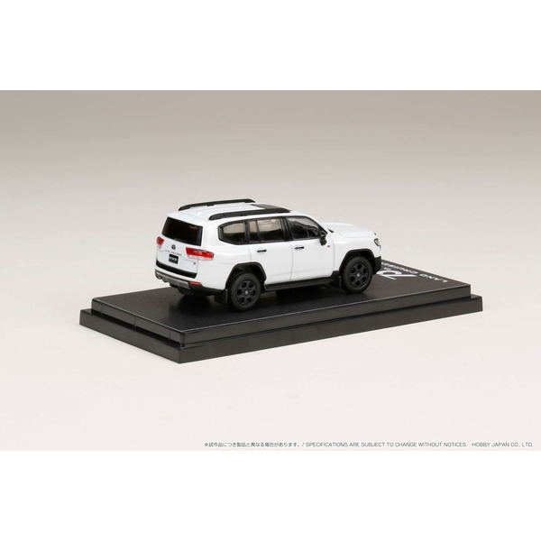 1/64 トヨタ ランドクルーザー GR SPORT プレシャスホワイトパール/ブラック+ダークレッド内装