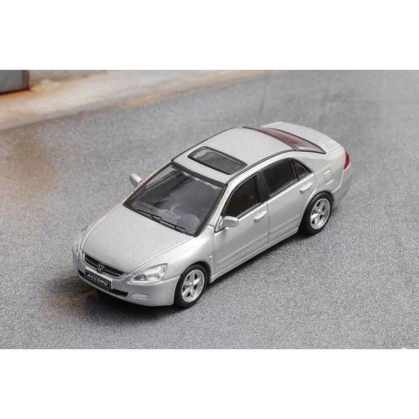 1/64 ホンダ アコード 2005 左ハンドル仕様 シルバー 完成品ミニカー LL-035-178