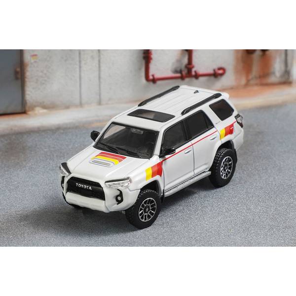 1/64 トヨタ 4 Runner TRD Pro 2022 左ハンドル仕様 ホワイト 完成品ミニカー KS059-478