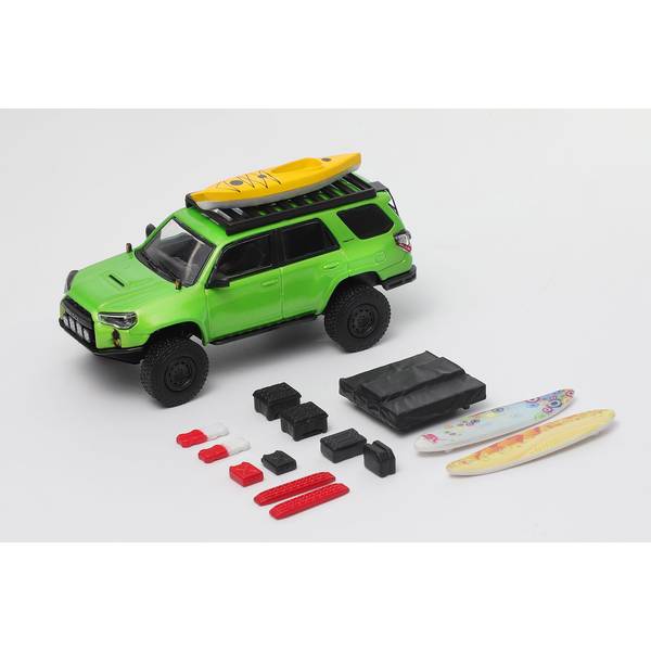 1/64 トヨタ 4Runner ワイドボディ プレランナー 左ハンドル仕様 アクセサリー付 グリーン 完成品ミニカー KS051-536