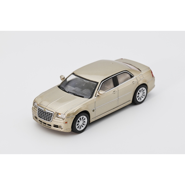 1/64 クライスラー 300C ゴールド 左ハンドル仕様