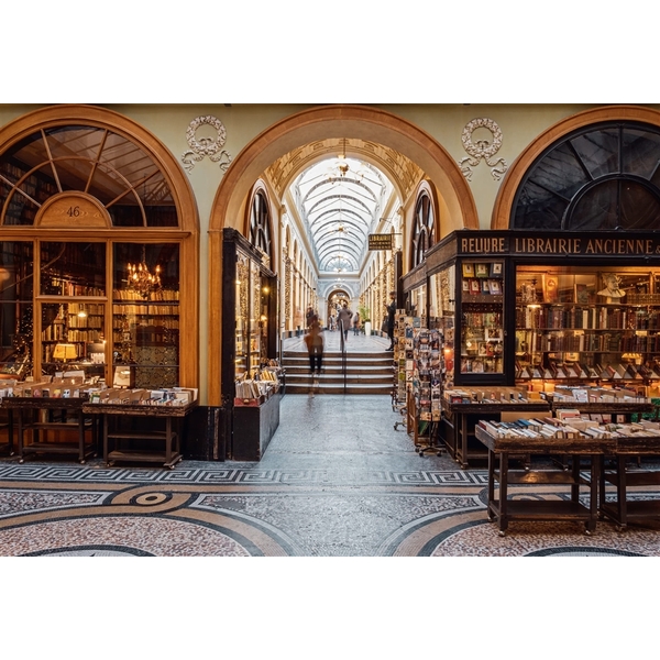 TIMELESS PARIS　昔ながらのパリの工房と個人商店