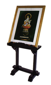 背高写真台　巾３６ｃｍ高５６ｃｍ　黒塗