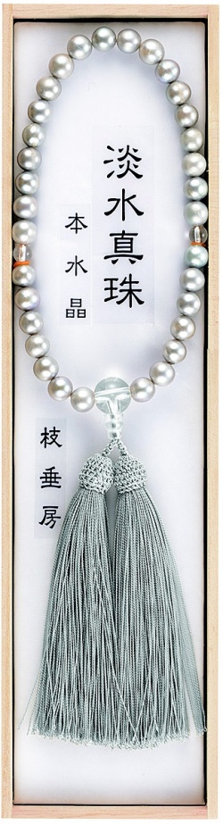 淡水真珠　女性片手