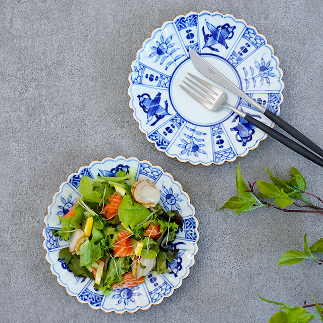 藍土　藍土な休日　和食器　通販　有田焼　梶謙製磁社　芙蓉手　染付　菊割皿　皿　プレート