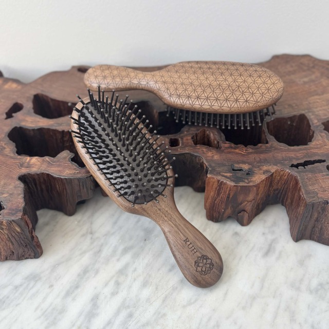 アーヴェル ヴェイル〈テラヘルツクッションブラシ〉