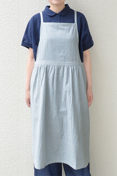 コットンリネンダンガリー ギャザークロスエプロン