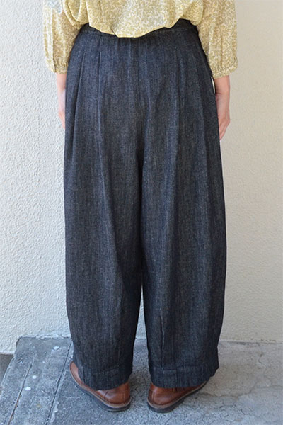 【りの兵衛さま専用】nuuno.／ポッカパンツ　コットンリネンデニム りの兵衛さま専用】nuuno.／ポッカパンツ コットンリネンデニム