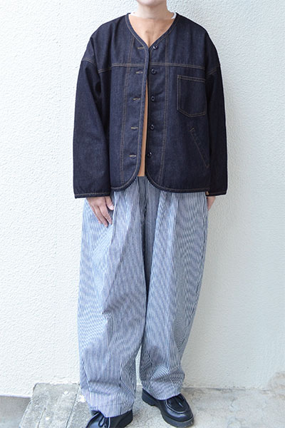 【クーポン対象】【送料無料】デニムボア ノーカラージャケット(ネイビー）