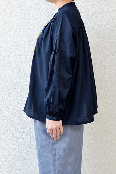 ローンミモザ刺繍 切替ギャザーブラウス-homeworking通販サイト
