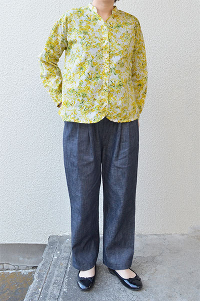 【クーポン対象】【送料無料】ローンミモザプリント スキッパーブラウス(ホワイト)