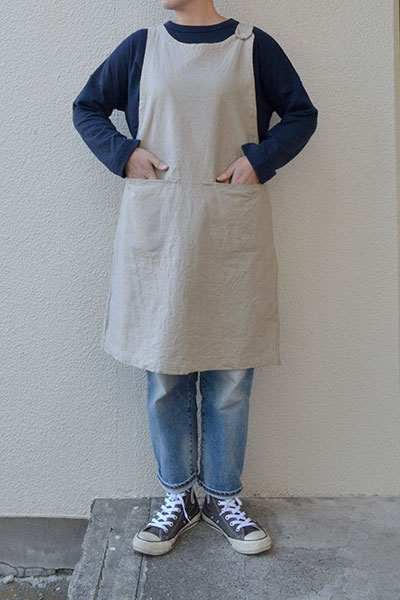 【小量再入荷】【メール便送料無料】リネンコットンキャンバスオーバーエプロン(ナチュラル）