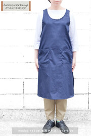 エプロンワンピース