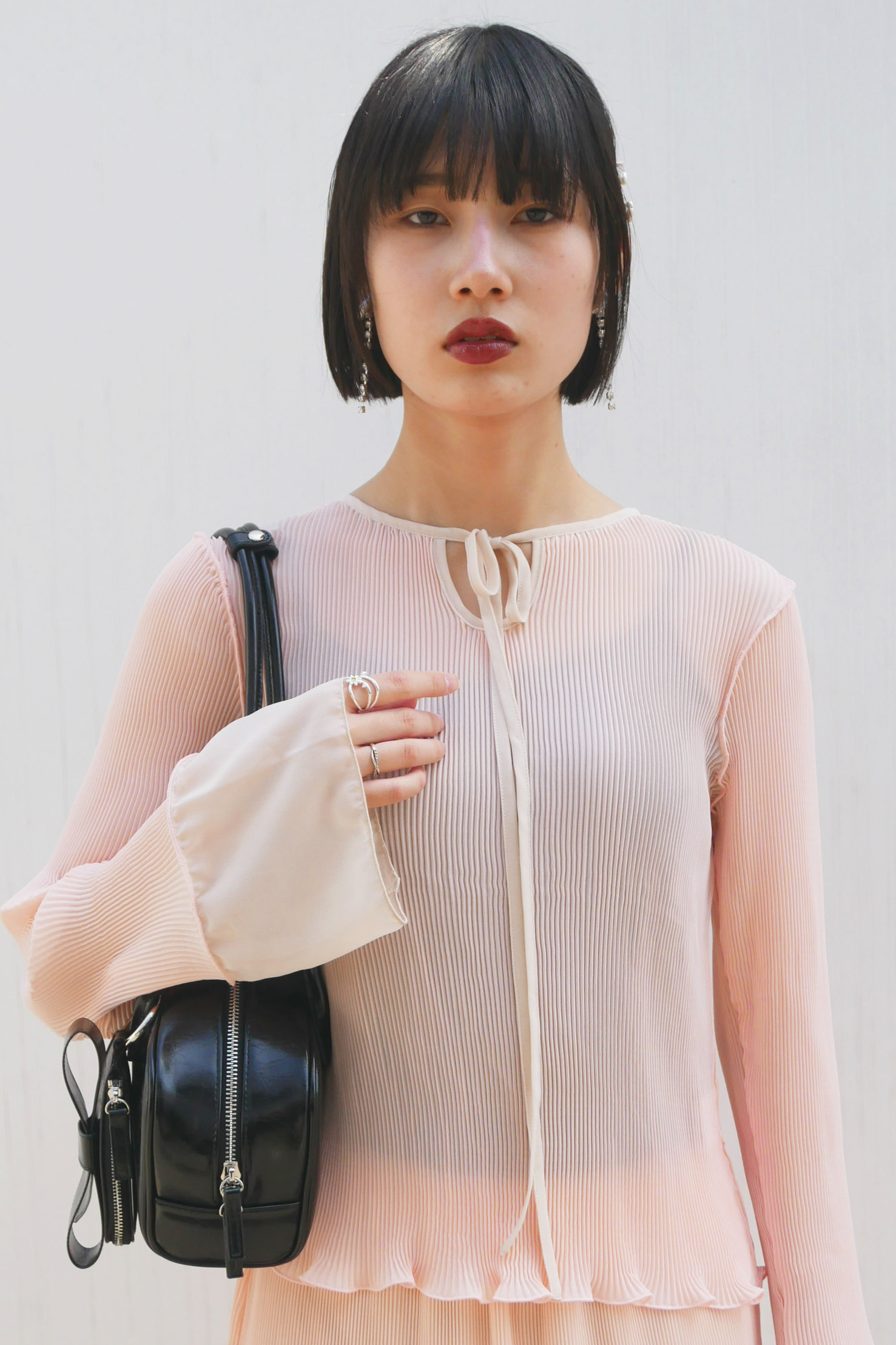 【MAISON ELLIE】chiffon bell sleeve pleats blouse