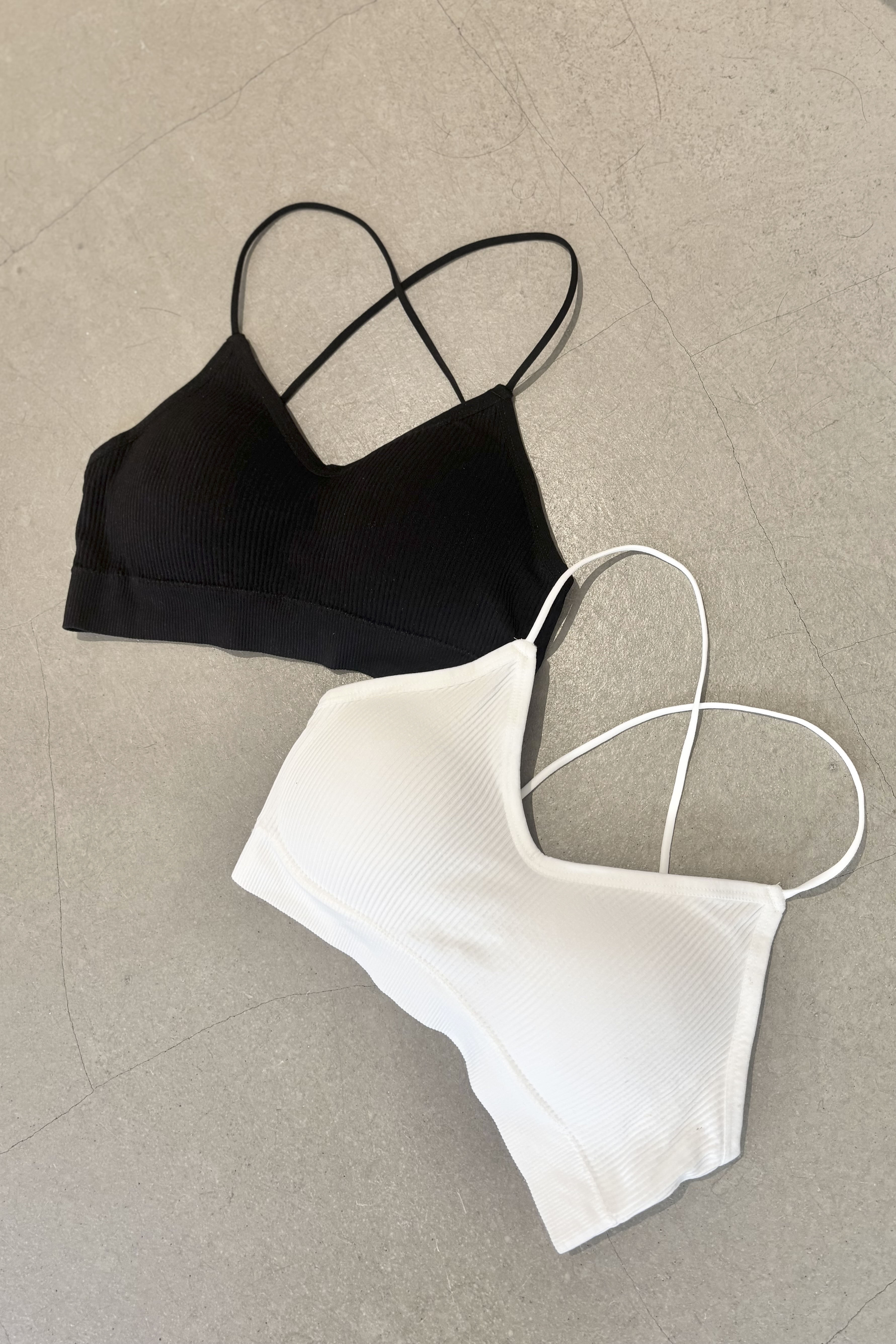 【HONEY MI HONEY】cup in back cross bra tops