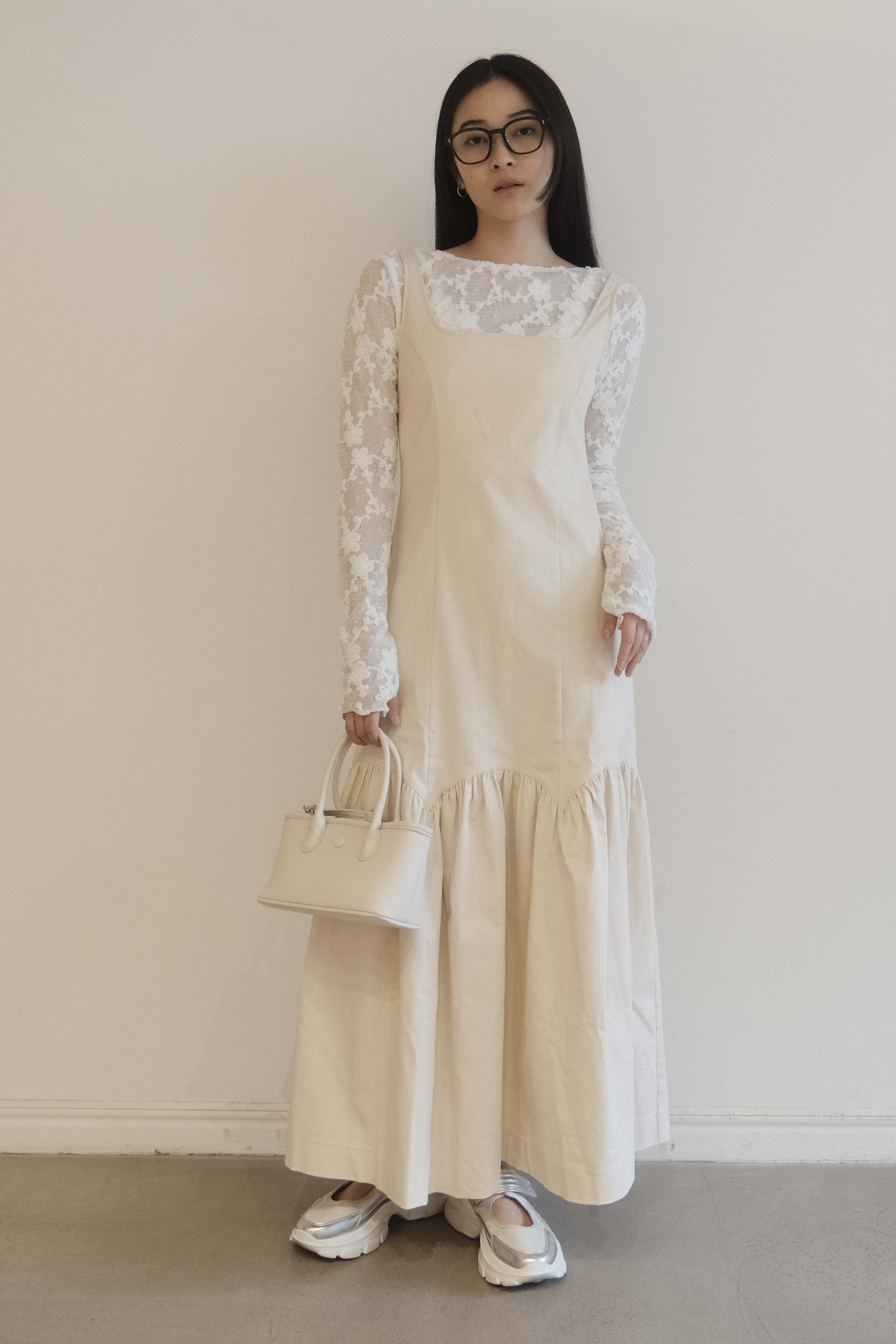 HONEY MI HONEY｜ストレッチデニムワンピース｜フレアシルエットで女性