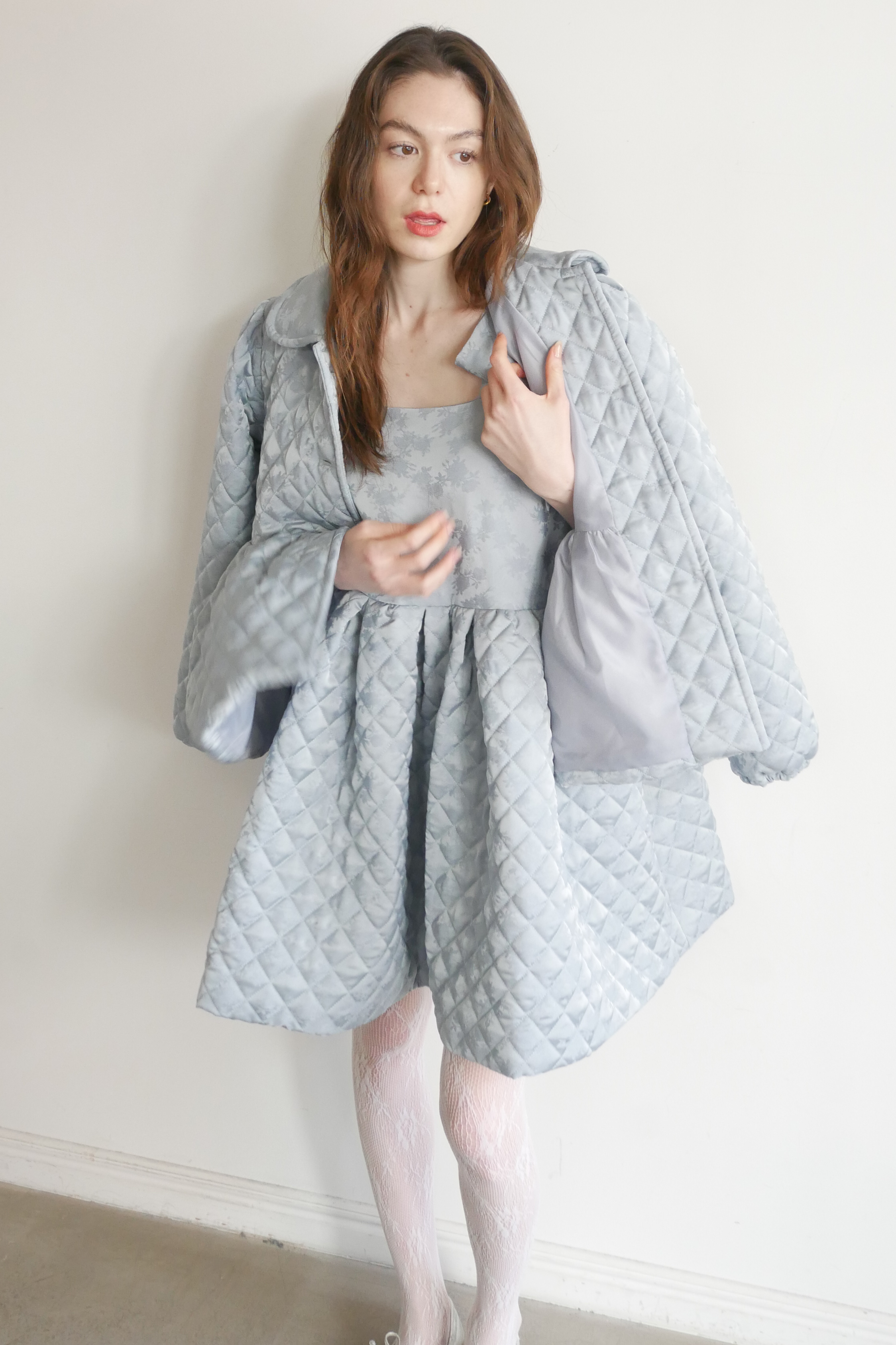HONEY MI HONEY｜quilting rose satin peplum coat