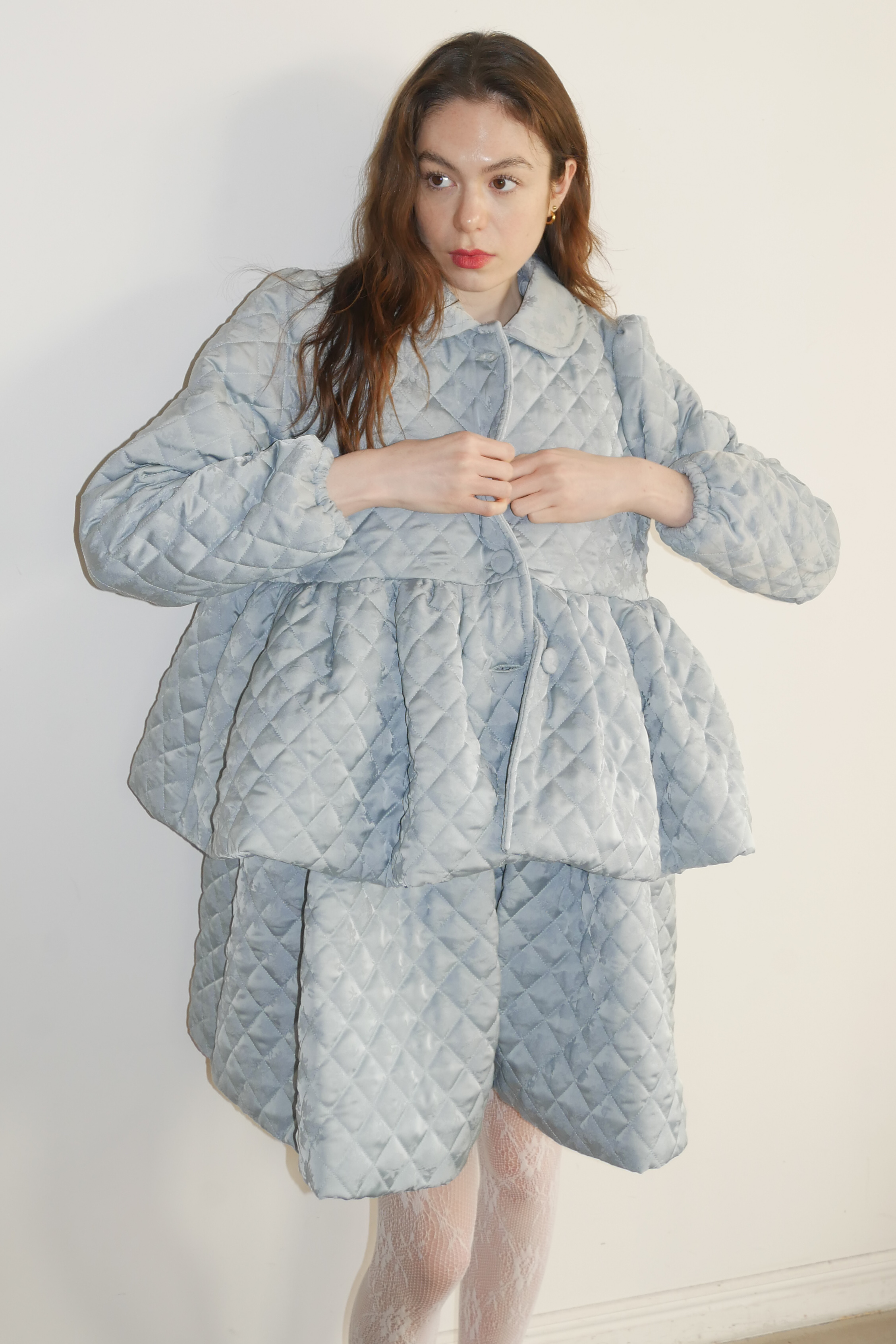 HONEY MI HONEY｜quilting rose satin peplum coat