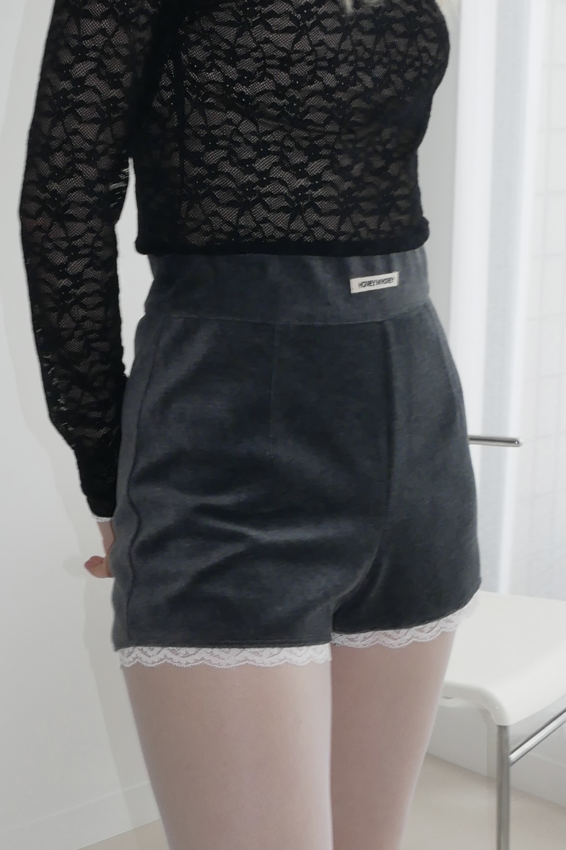 【HONEY MI HONEY】velour lace short pants