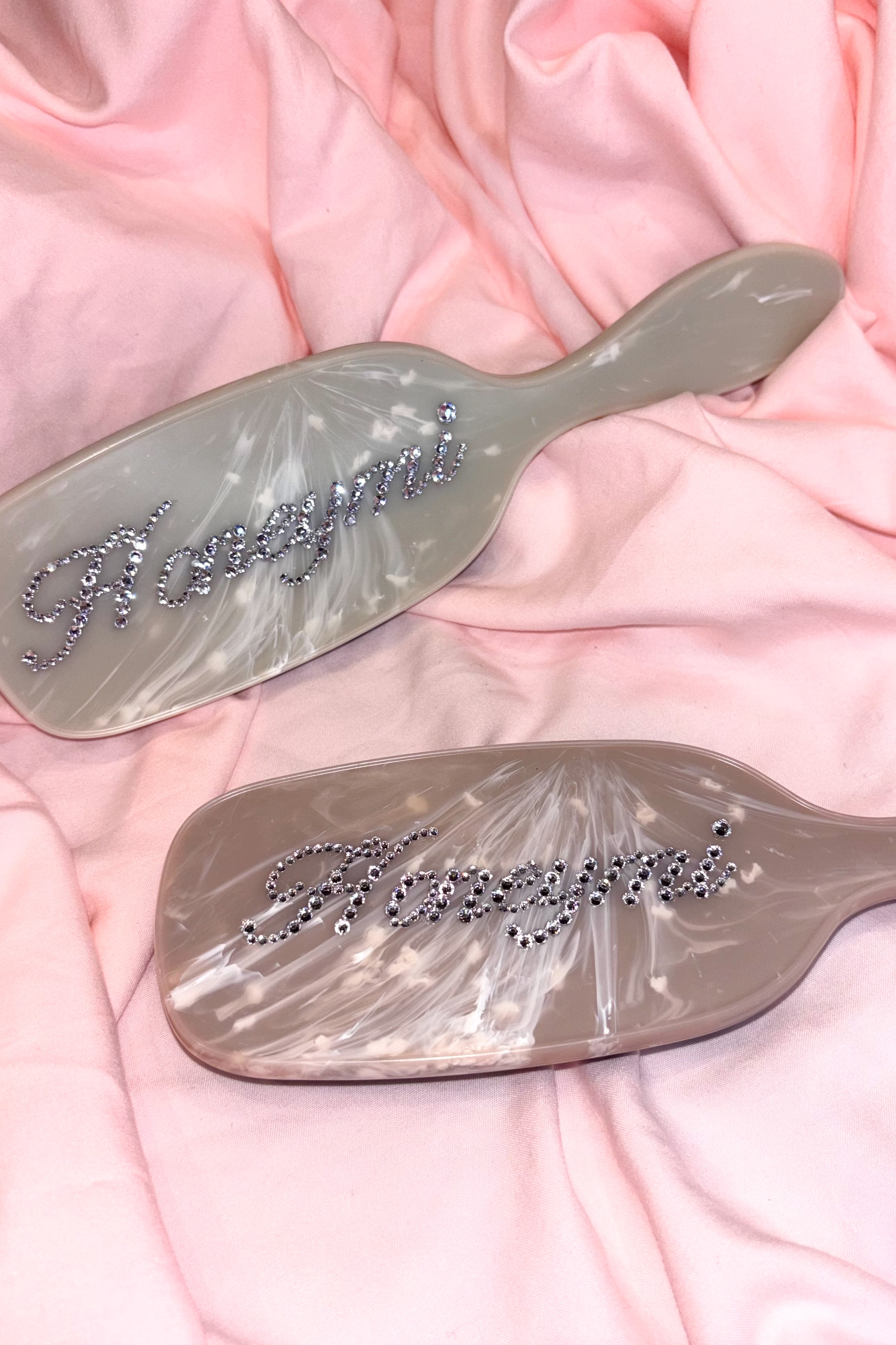 【HONEY MI HONEY】Honeymi logo hairbrush