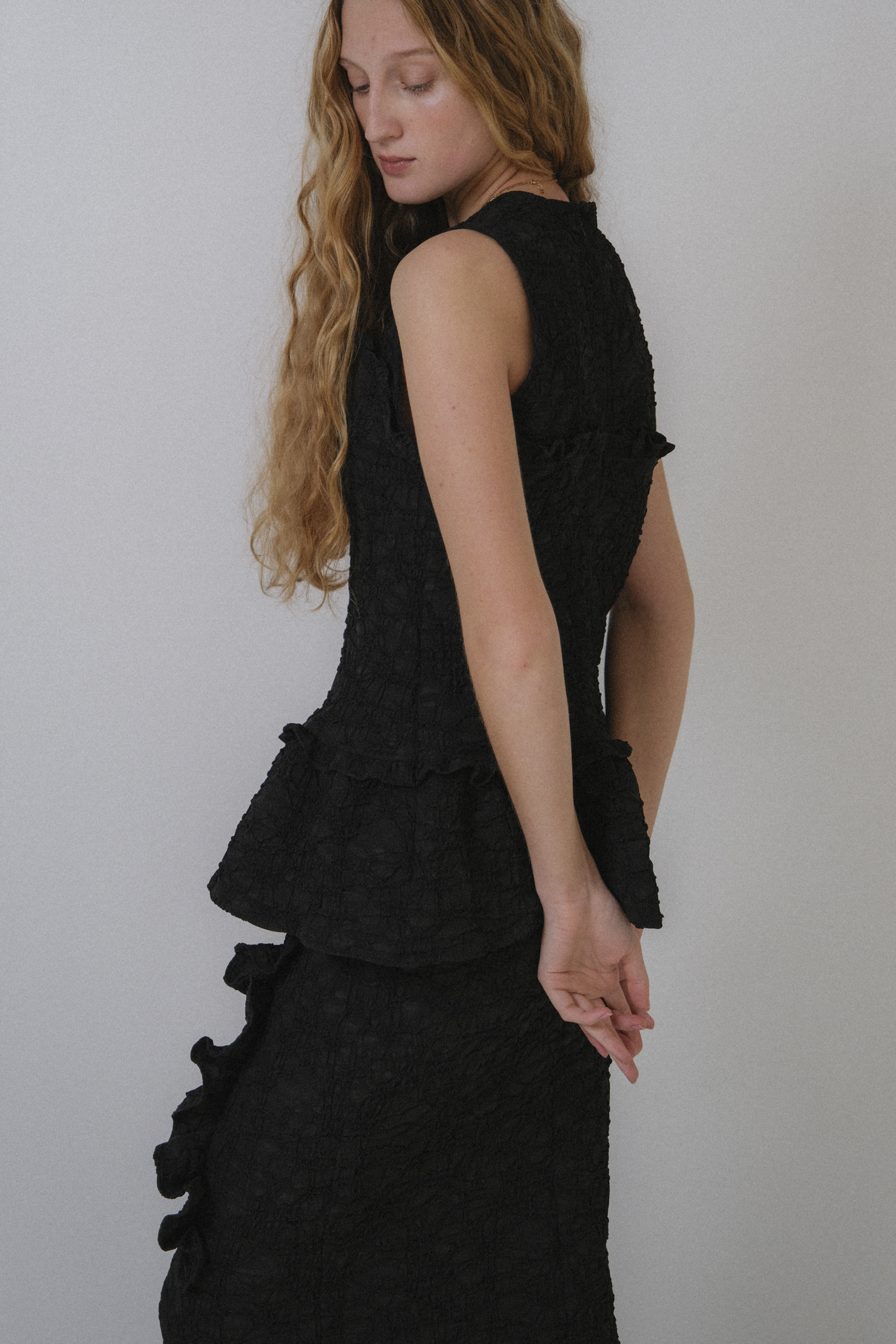 【土日のみ値下】新品 Eaphi FLUFFY TIGHT SKIRT Ｓサイズ peplum frill tight skirt