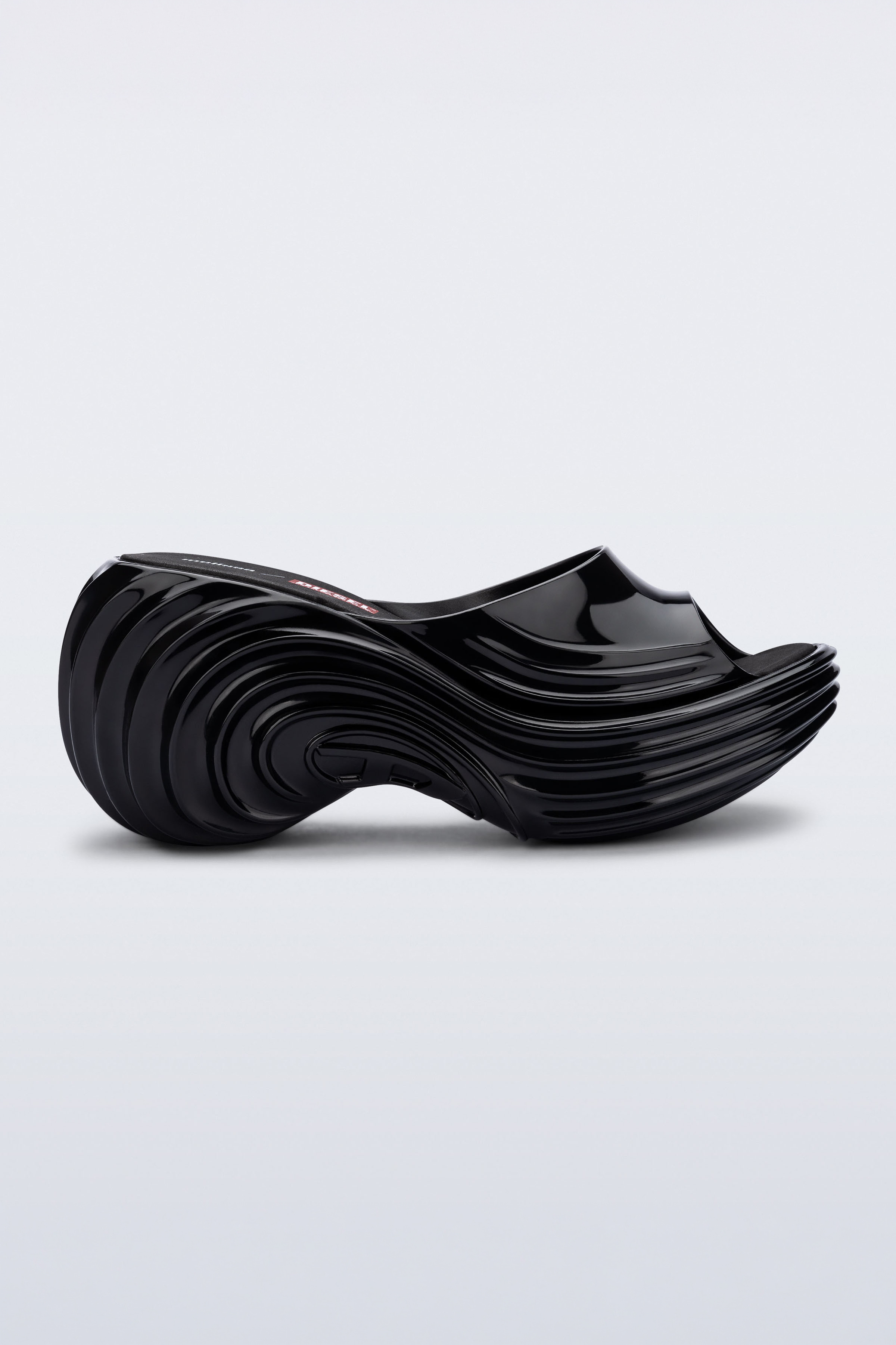Melissa】MELISSA QUANTUM PLATFORM＋DIESELAD HONEY.MALL