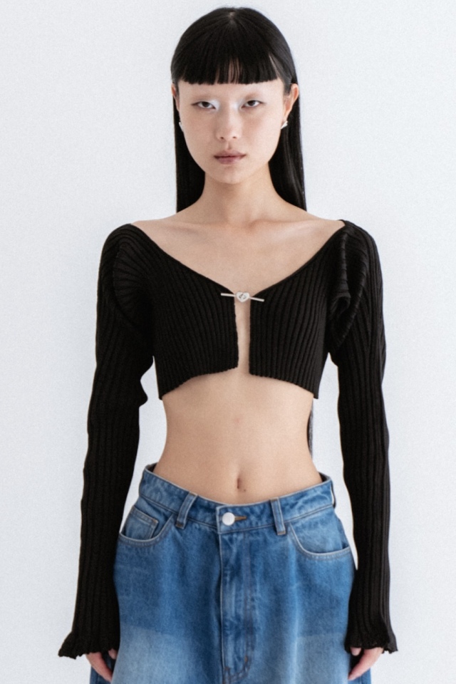 超美品！MAISON ELLIE ハニーミーハニーバックプリーツジャケット 超美品！MAISON ELLIE ハニーミーハニーバックプリーツ