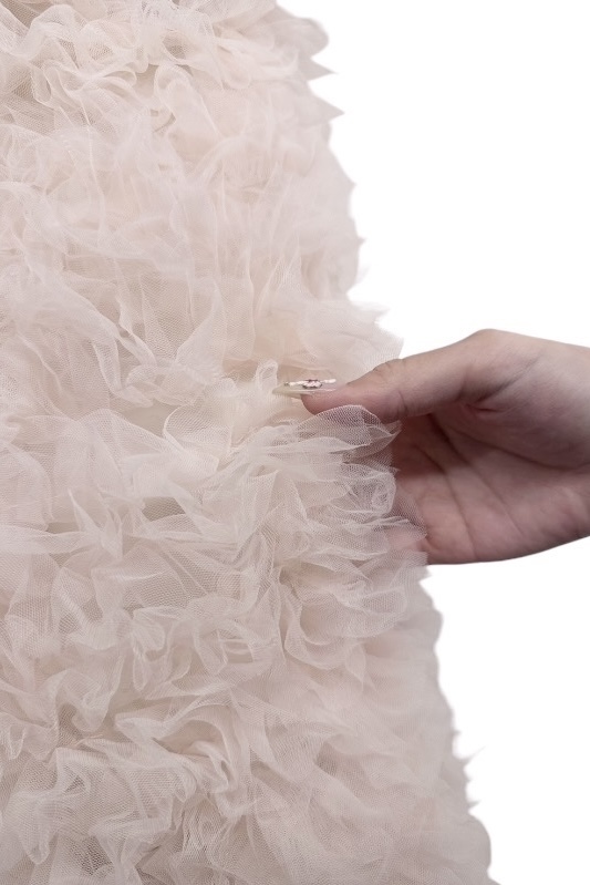 volume tulle blouson