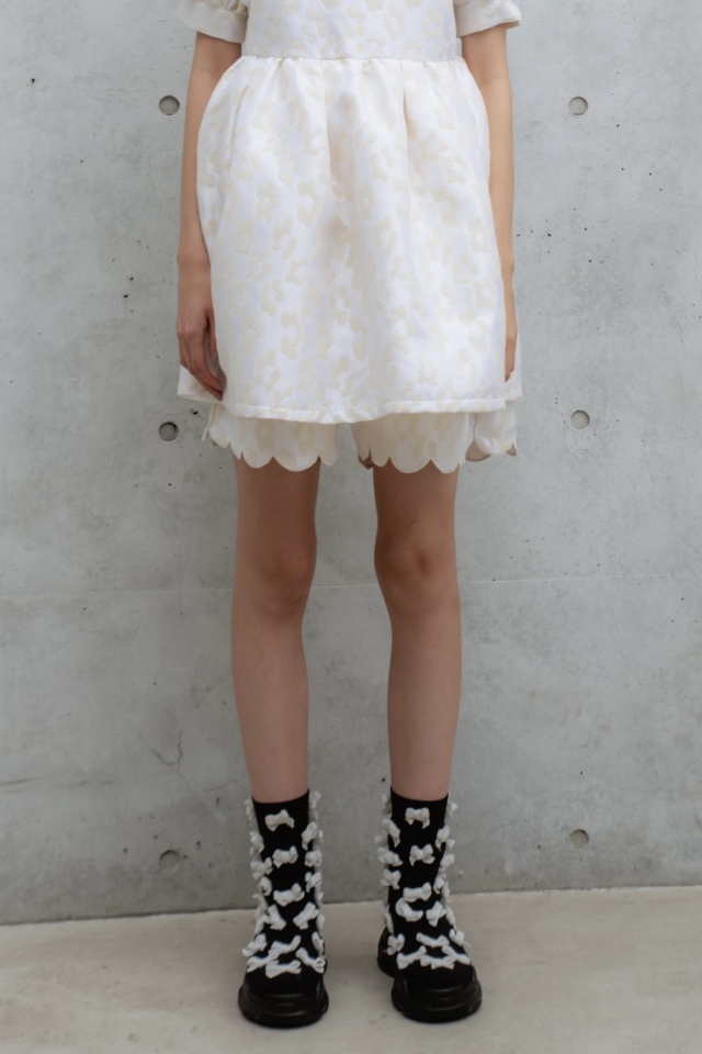 flower jacquard short pants 