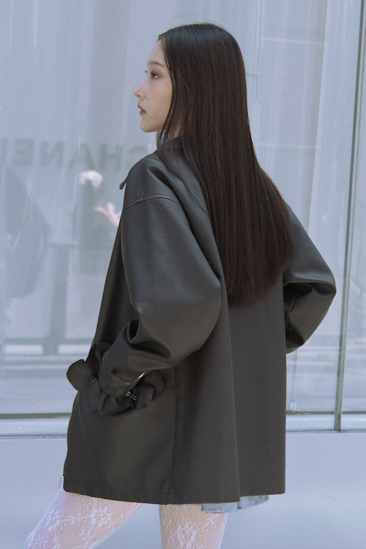 HONEY MI HONEY｜フリルポケットレザーライクブルゾン｜甘さと大人っぽ