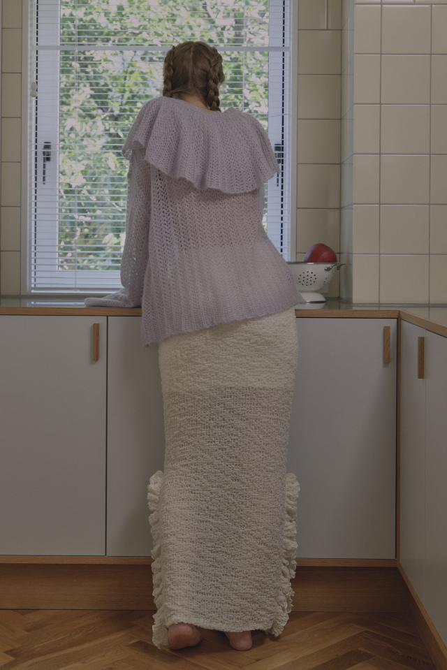 HONEY MI HONEY｜シアースウェルフリルタイトスカート｜動きが華やかな