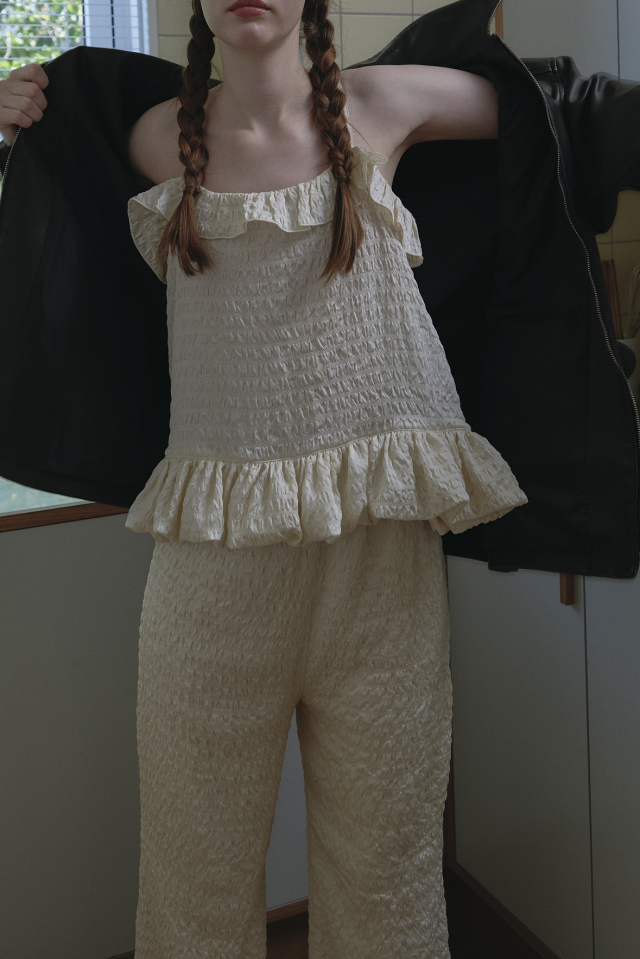 dreamy balloon frill camisole