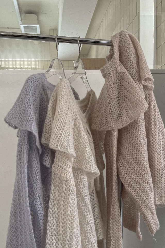 frill collar crochet knit